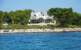 Mirakul Apartments